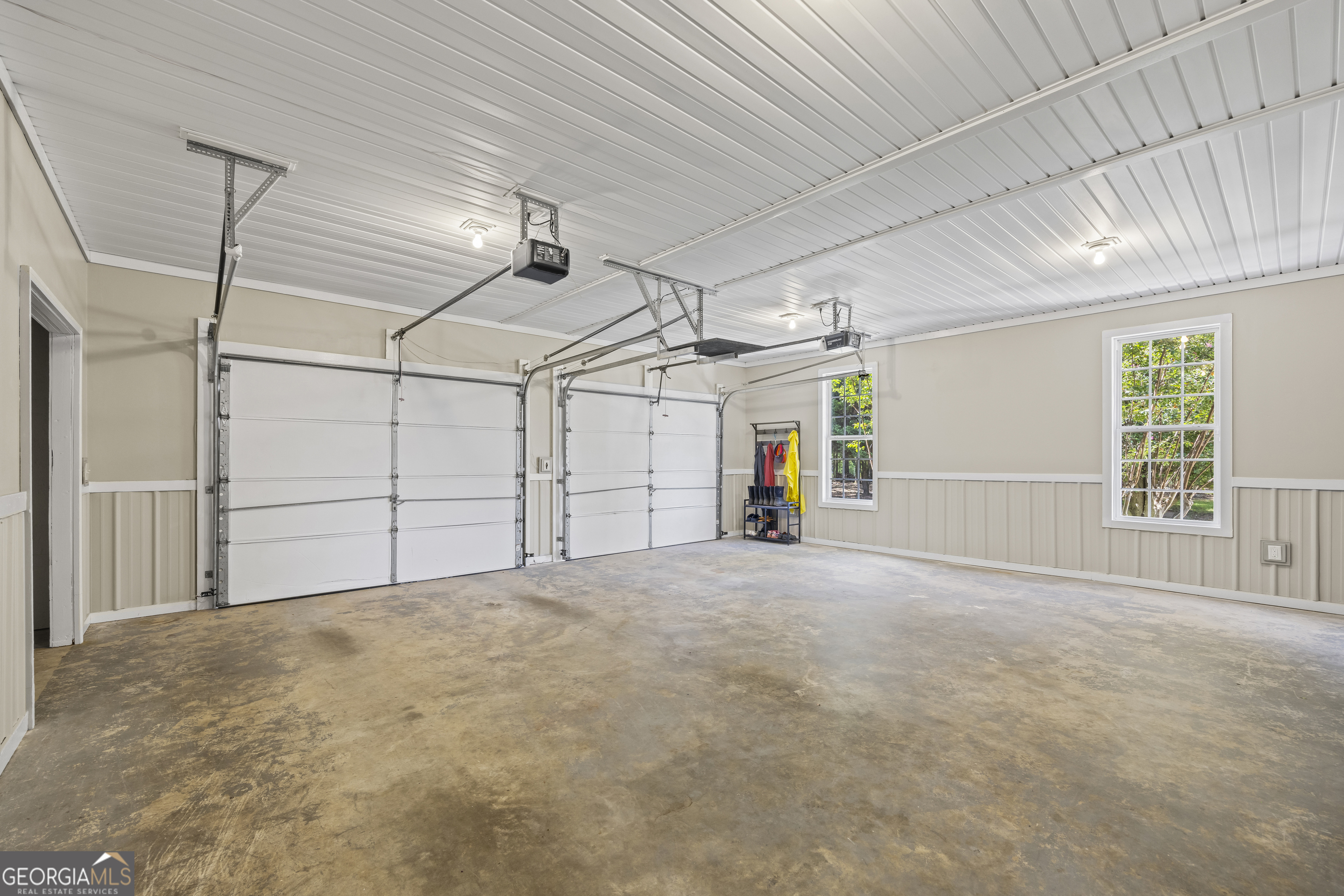 Lavonia, Georgia 30553, United States, 5 Bedrooms Bedrooms, ,3 BathroomsBathrooms,Residential,Active,44258