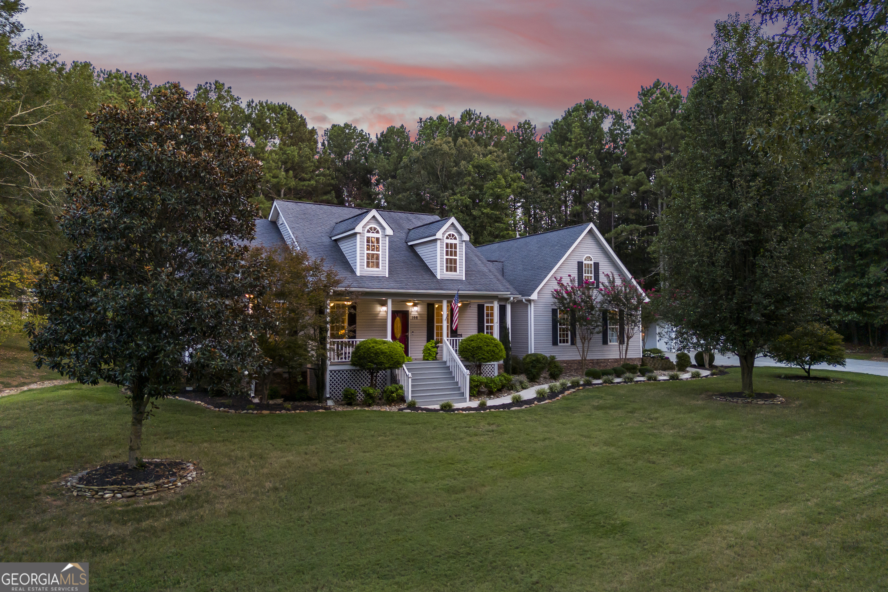 Lavonia, Georgia 30553, United States, 5 Bedrooms Bedrooms, ,3 BathroomsBathrooms,Residential,Active,44258