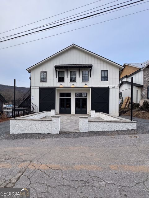 118 Oak Crescent CIR Clayton GA 30525