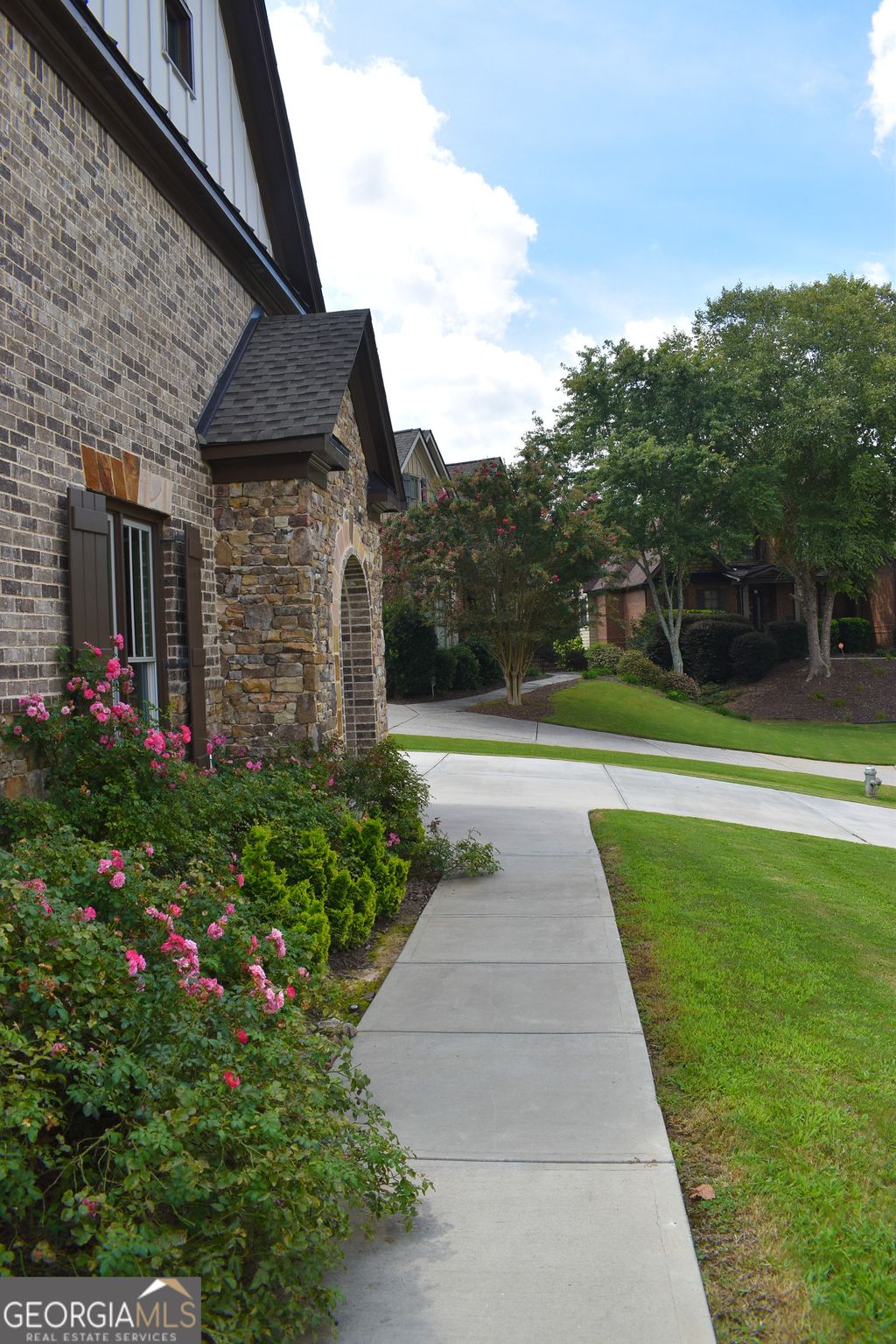 Photo of 1008 Woodtrace Lane, Auburn, GA 30011 (MLS # 10669632)