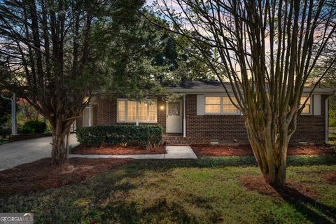 Photo of 39 Auburn Drive SW, Cartersville, GA 30120 (MLS # 10636858)