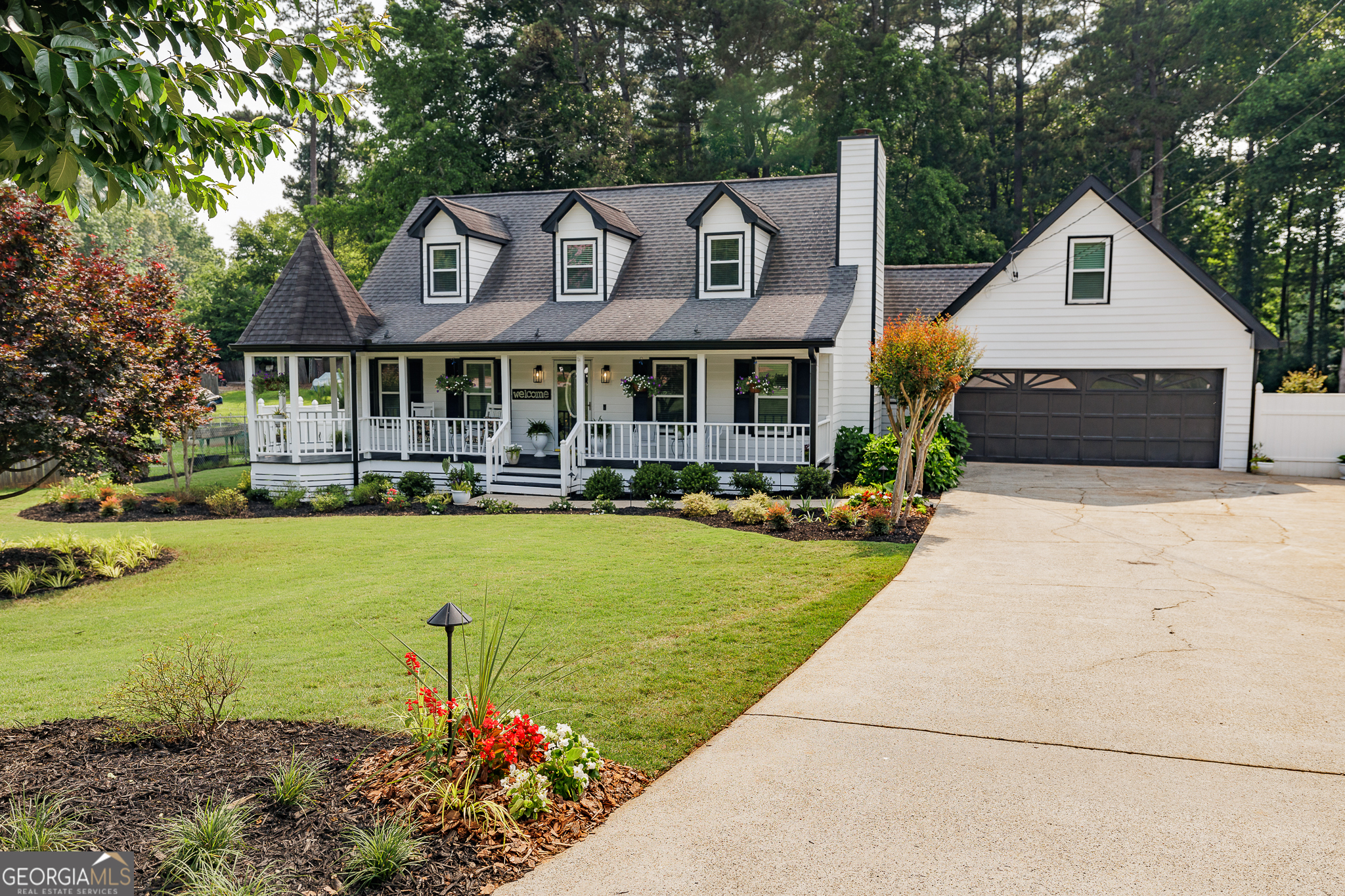 870 Rutherford DR