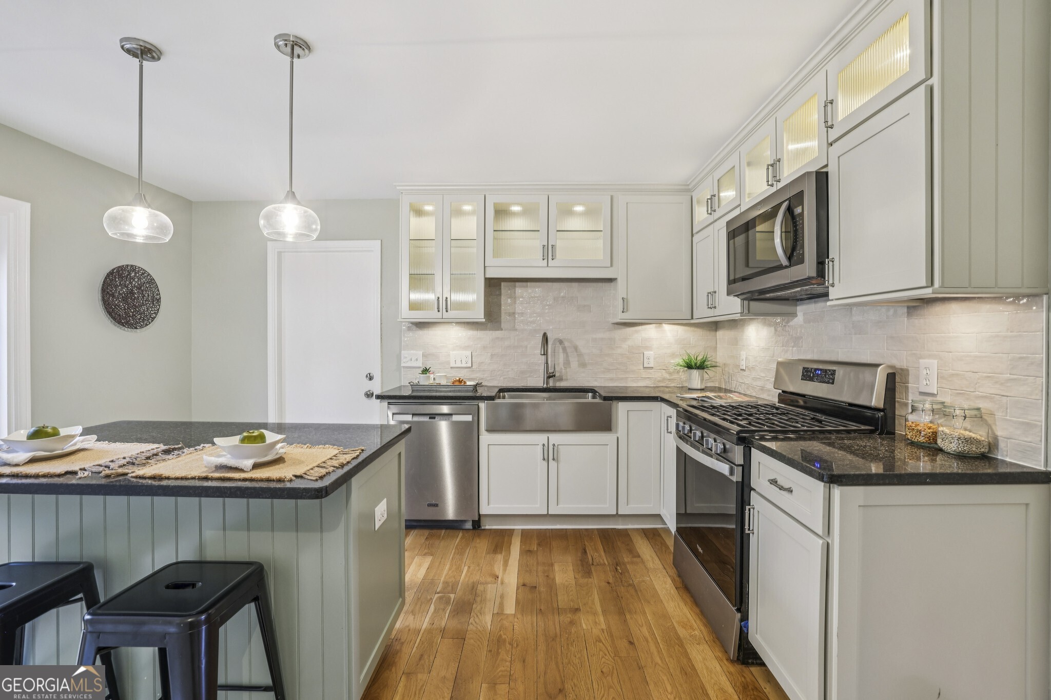 9950 Lake Forest WAY