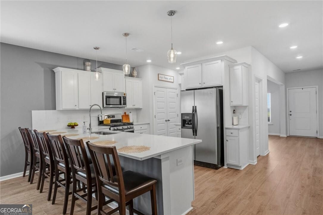 236 Lillian ST