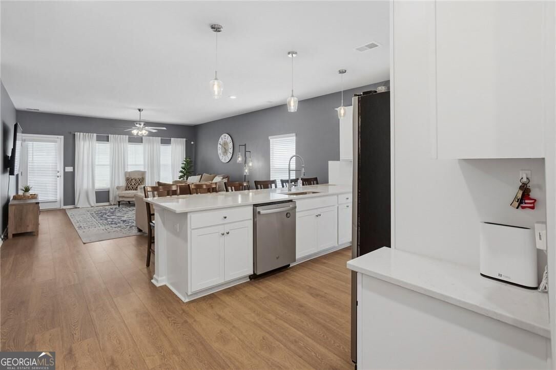 236 Lillian ST