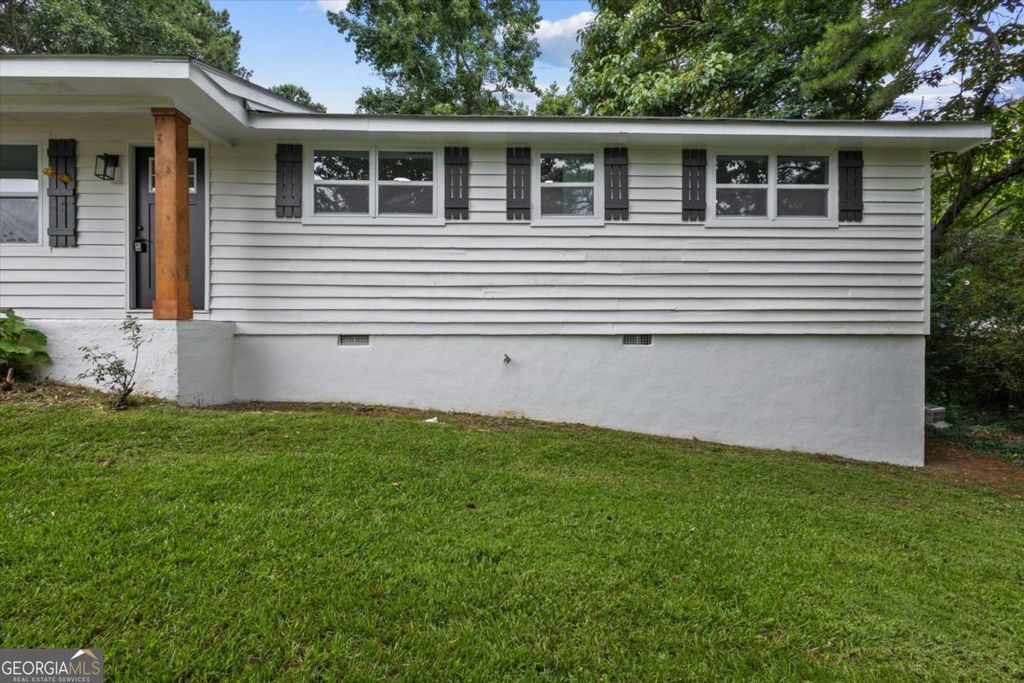 Photo of 4121 Partridge Dr, Douglasville, GA 30135 (MLS # 10790658)