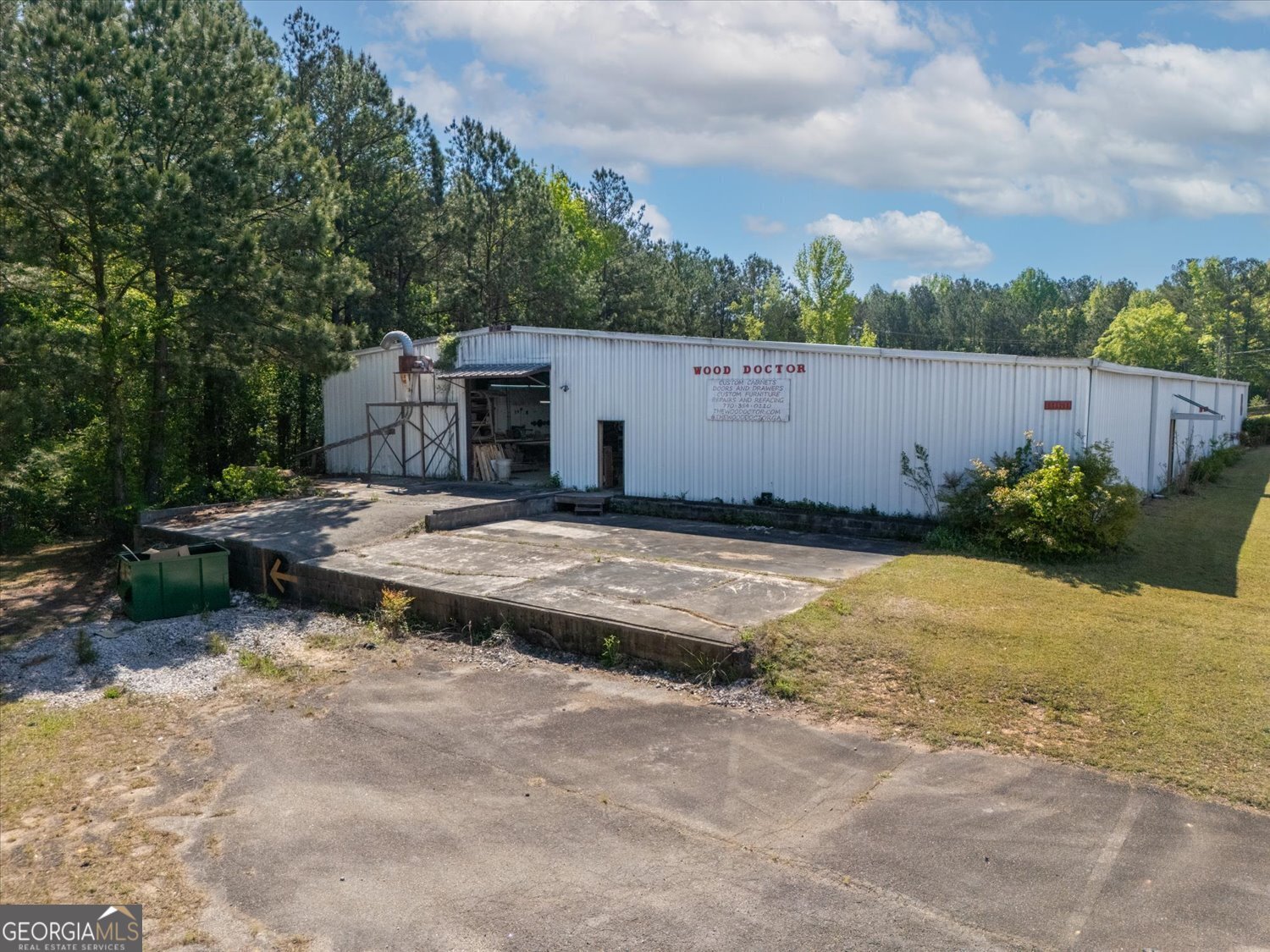 1060 Industrial BLVD