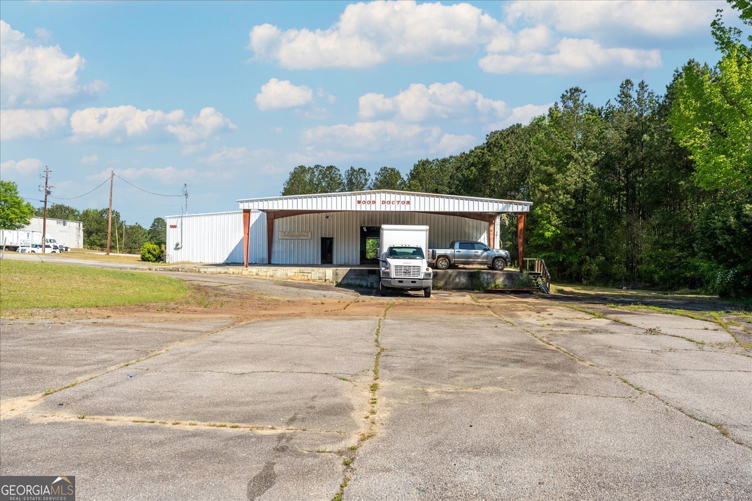 1060 Industrial BLVD