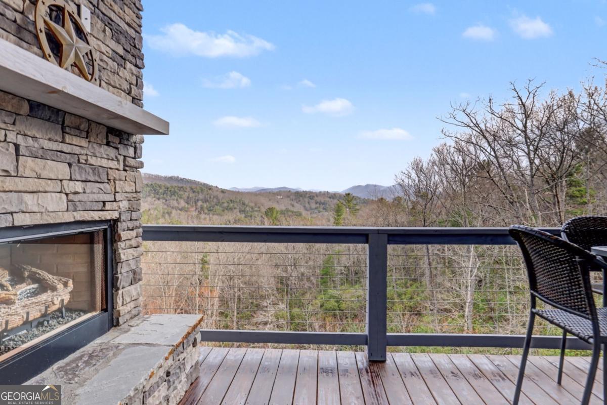 452 Chestnut Mountain RD