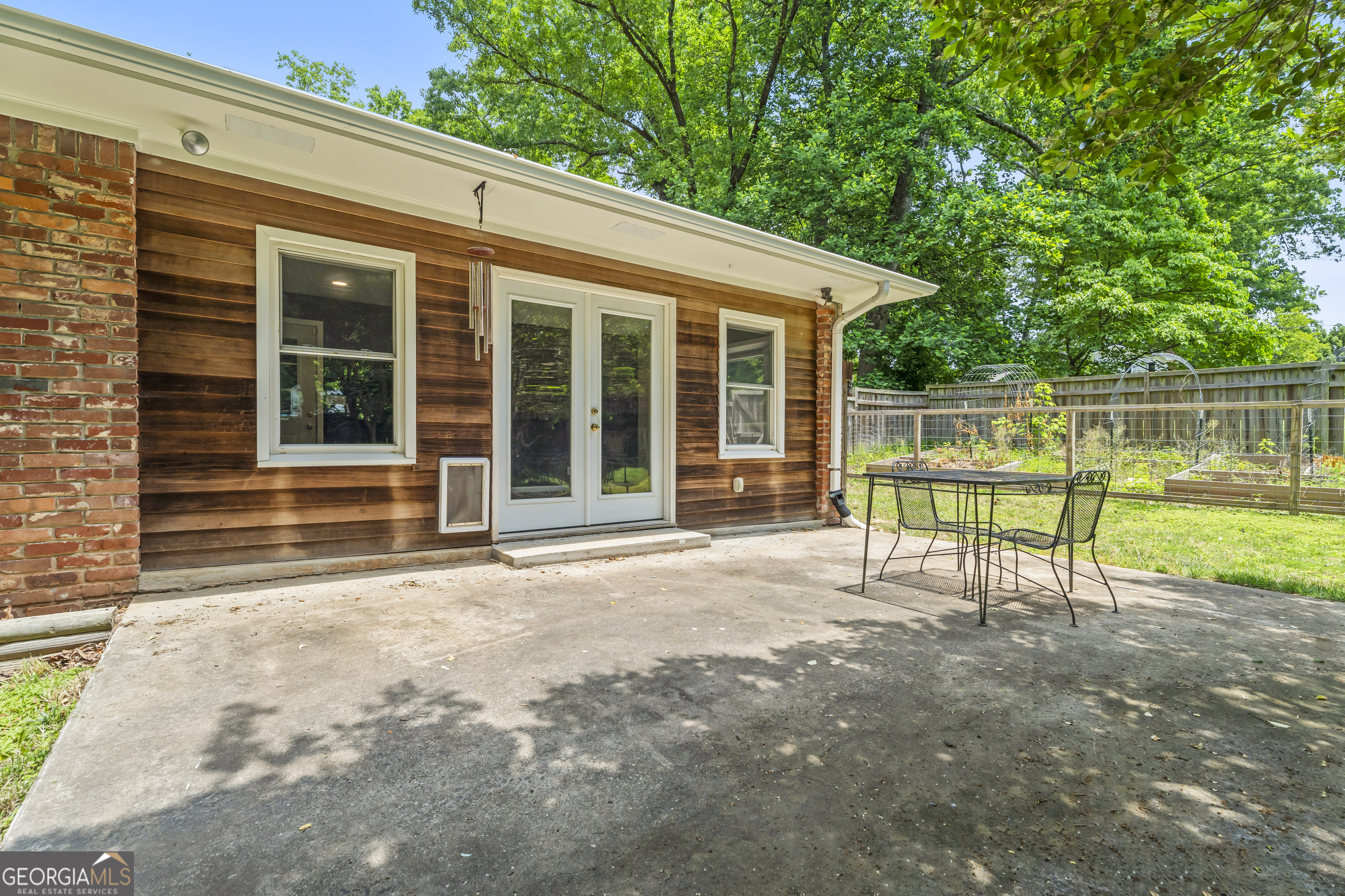 Pioneer Woods - Residential