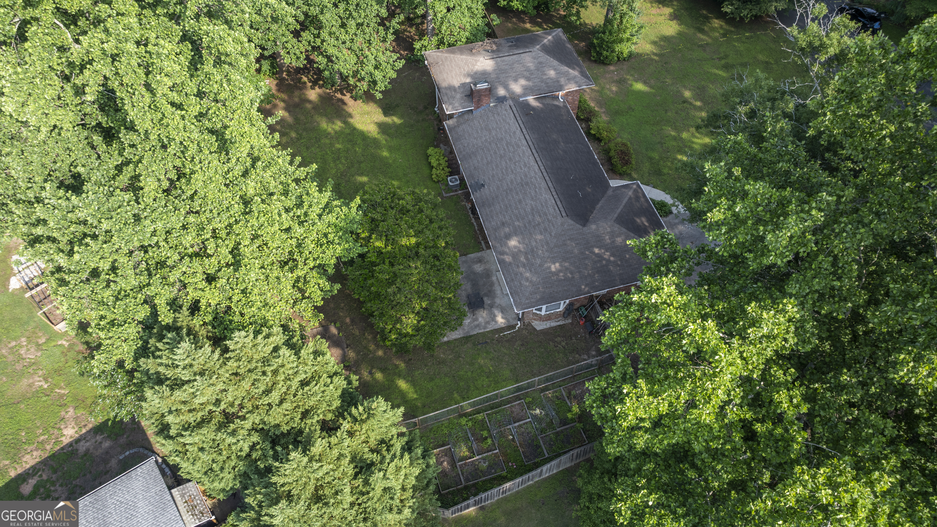 Pioneer Woods - Residential