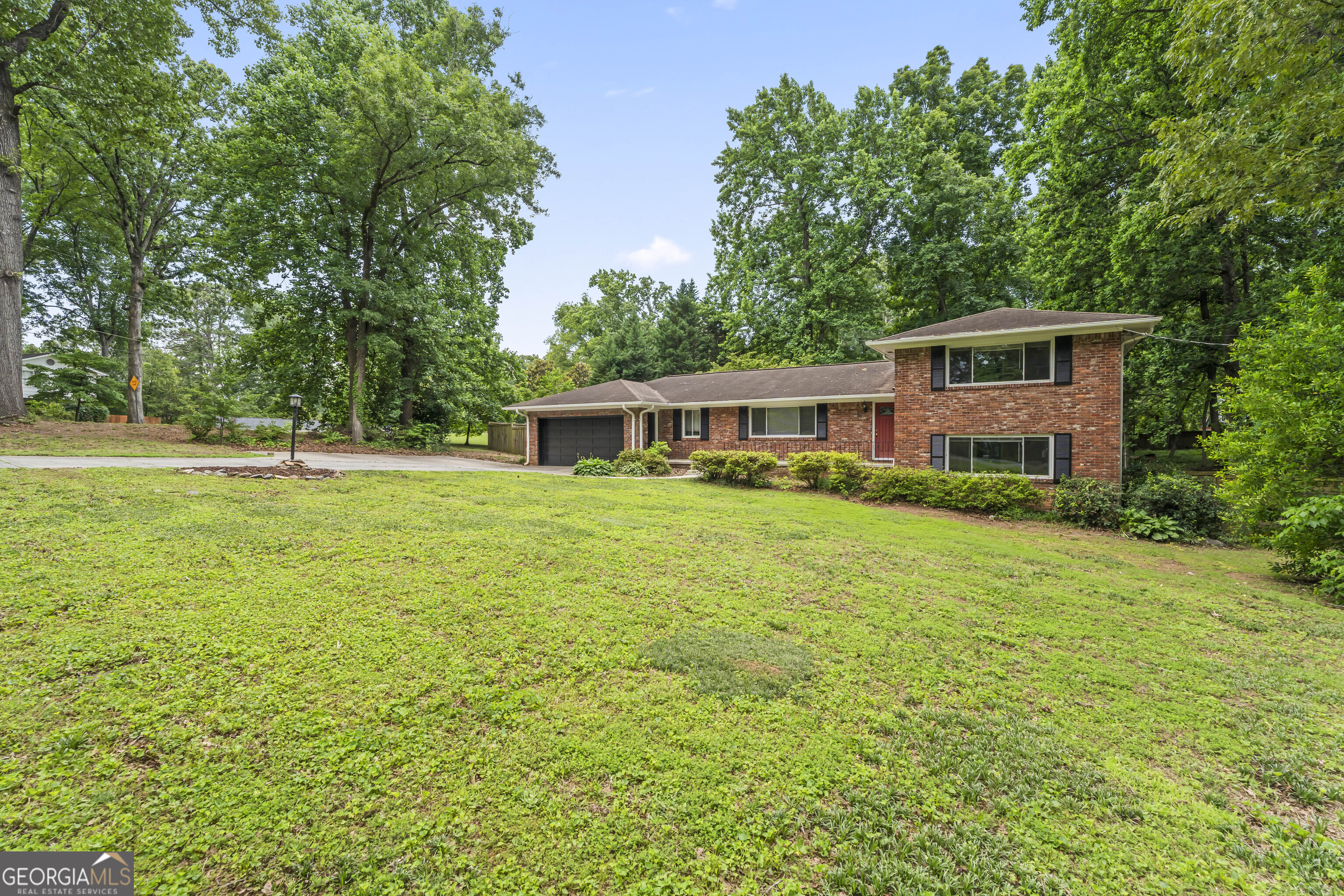Pioneer Woods - Residential