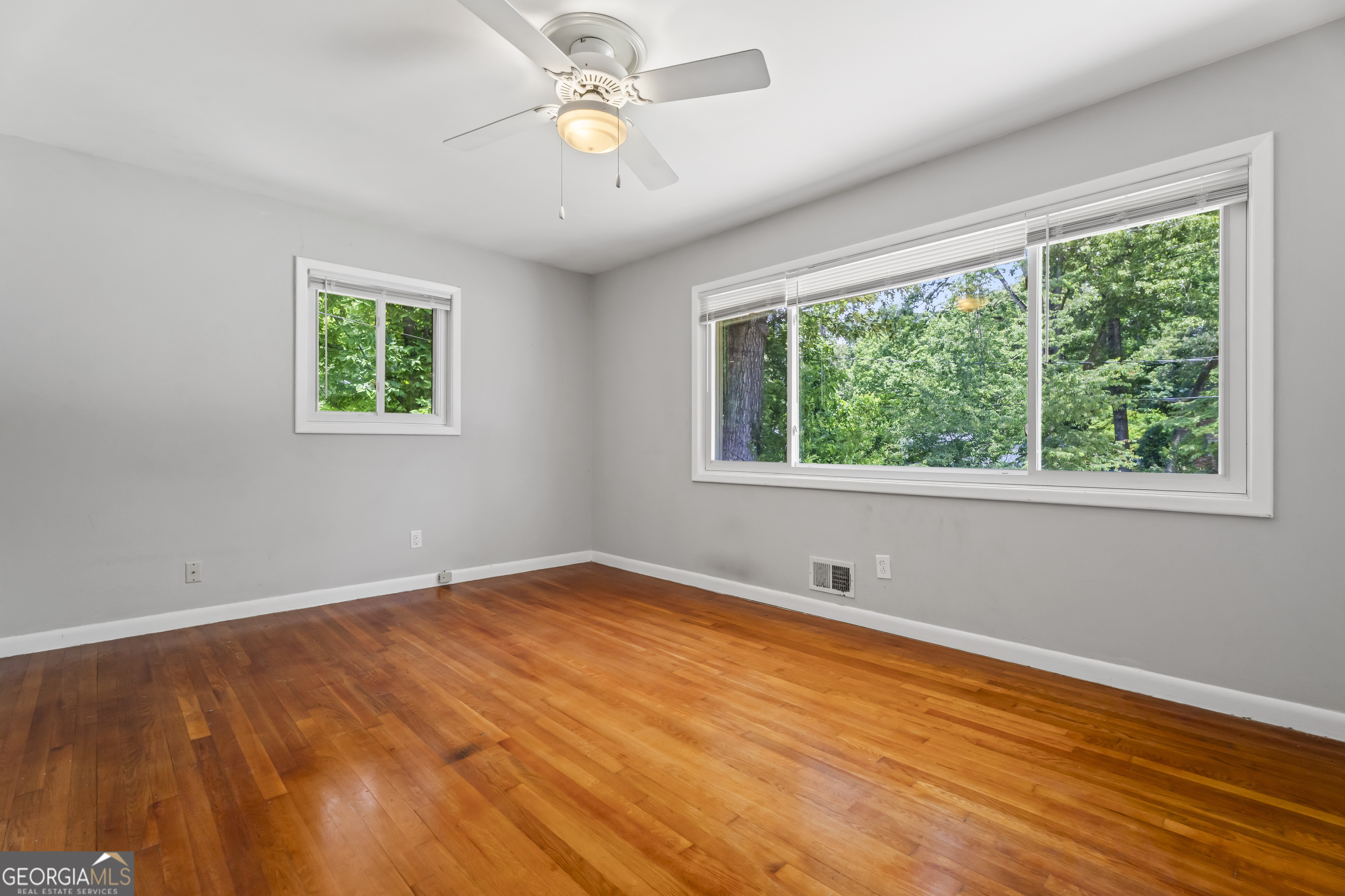 Pioneer Woods - Residential