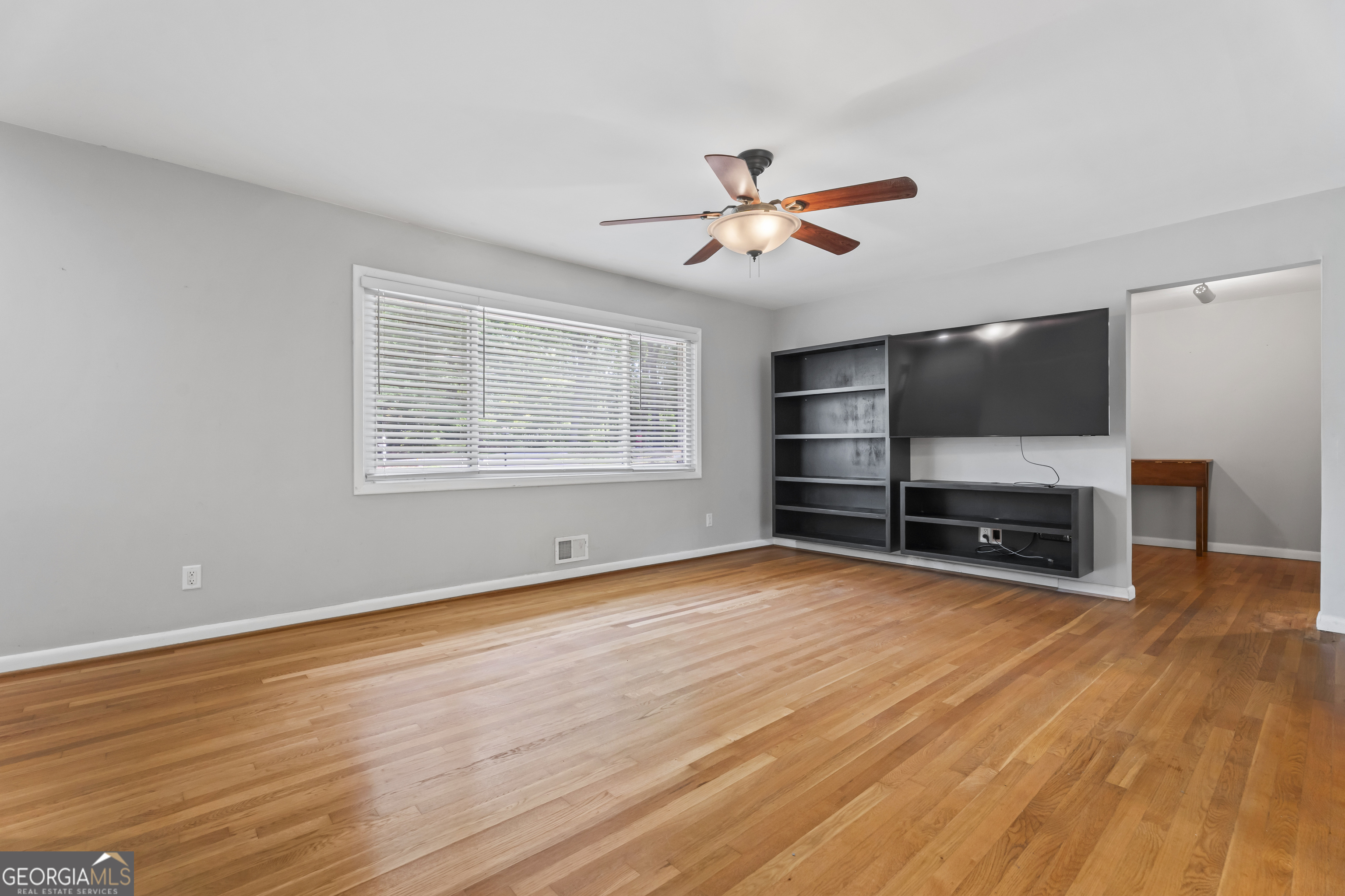 Pioneer Woods - Residential