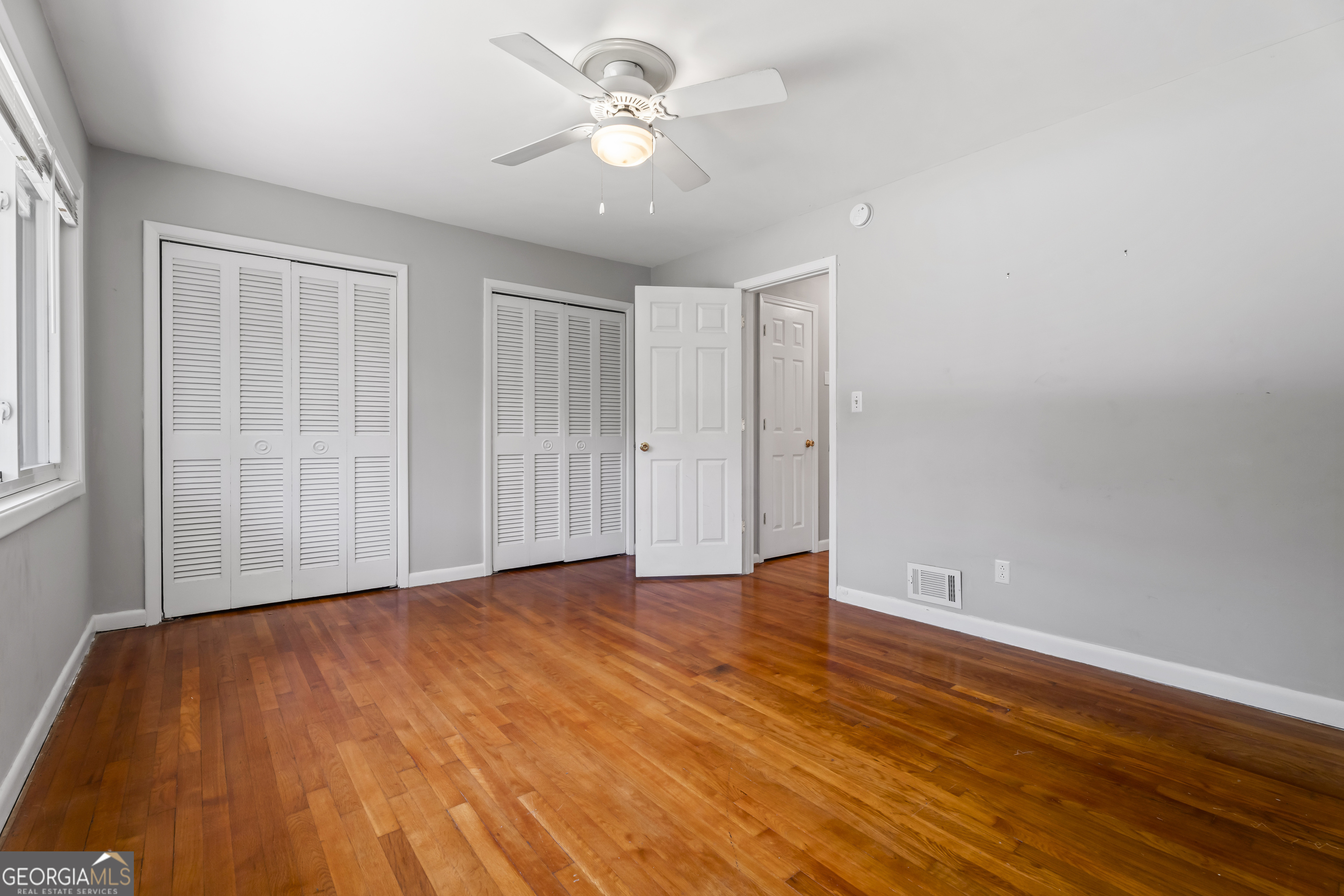 Pioneer Woods - Residential