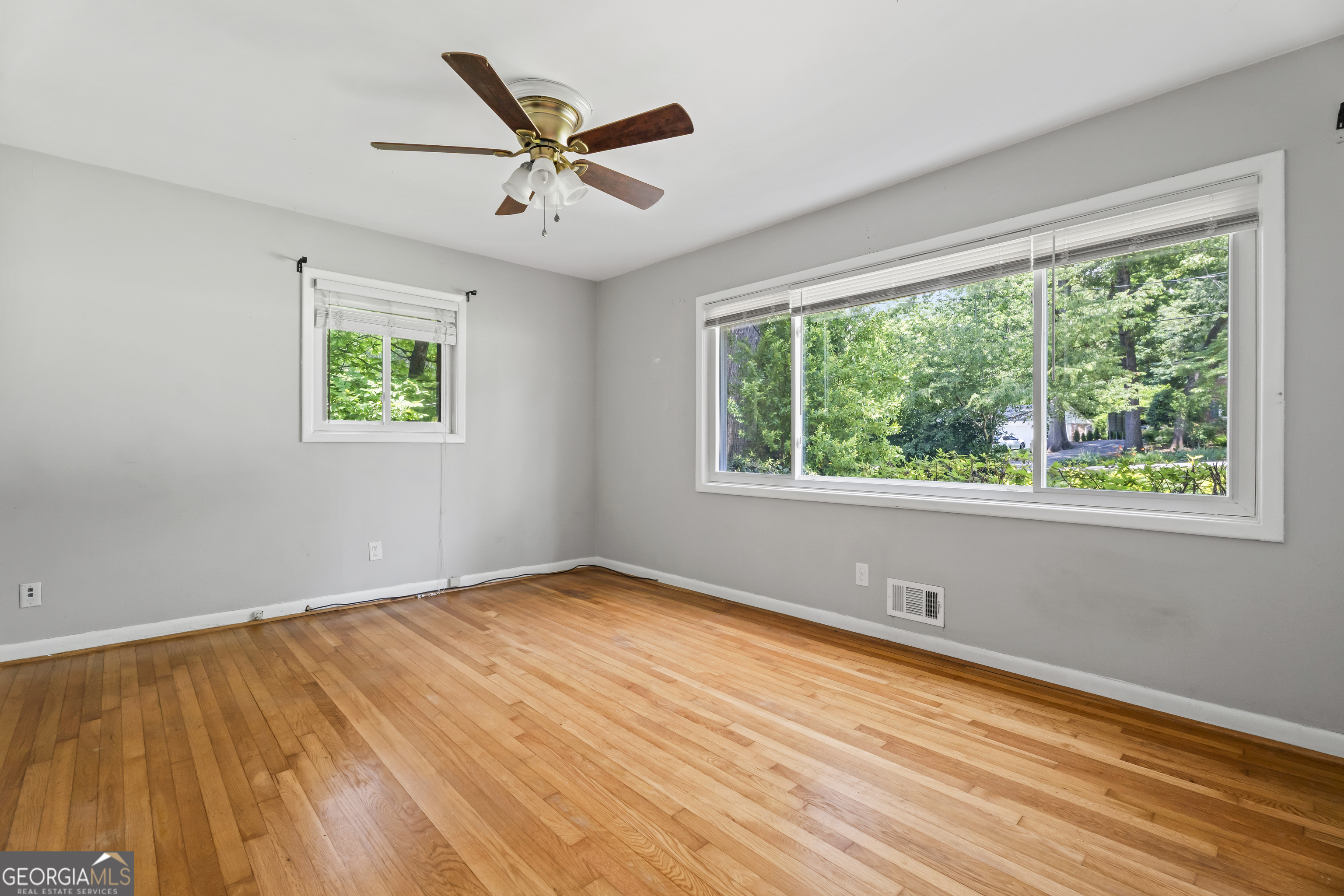 Pioneer Woods - Residential
