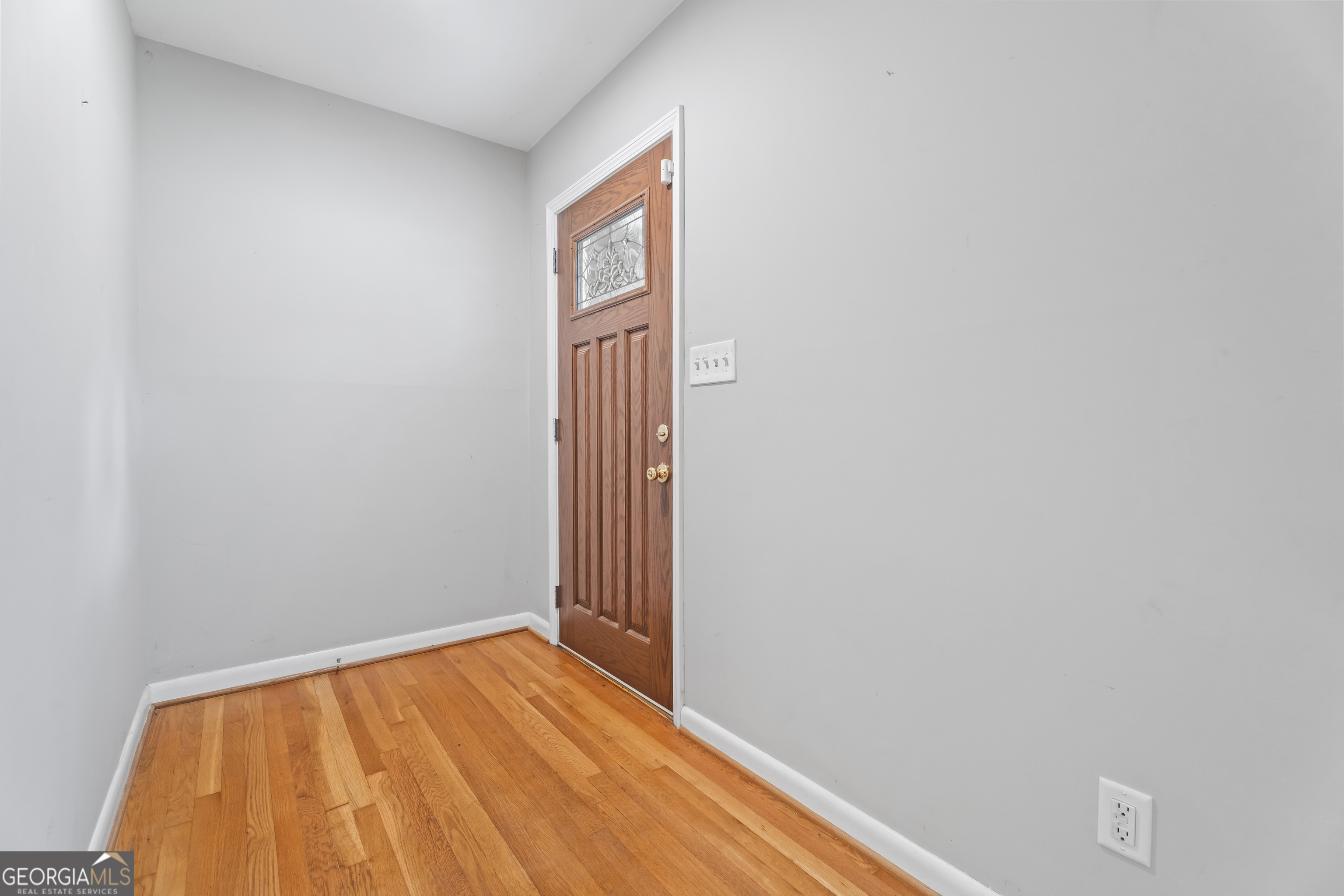 Pioneer Woods - Residential