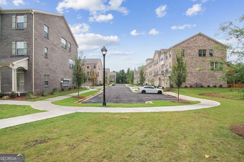 Photo of 4050 Pierson Trace #4050, Suwanee, GA 30024 (MLS # 10700738)