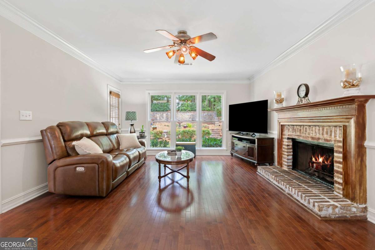 3765 Peachbluff CT