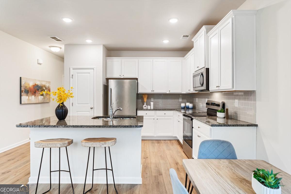 2824 Saratoga Lake VW