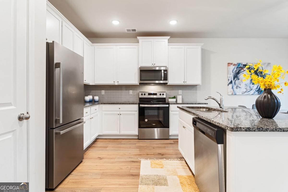 2824 Saratoga Lake VW