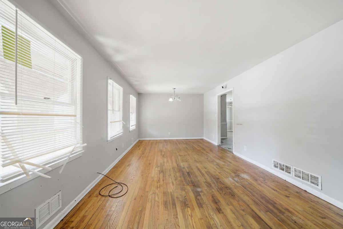 4804 Thompson Mill RD