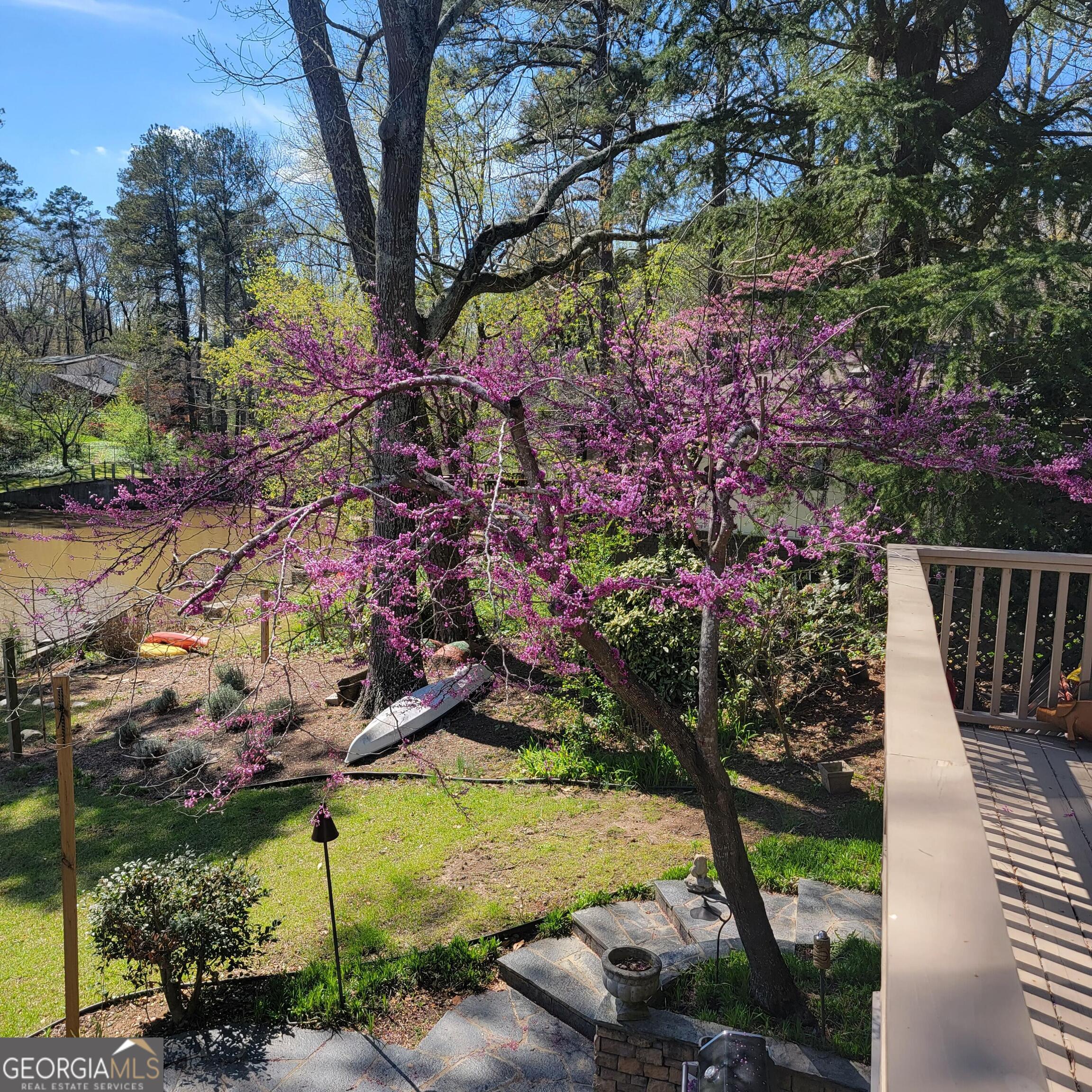 2469 Circlewood RD NE