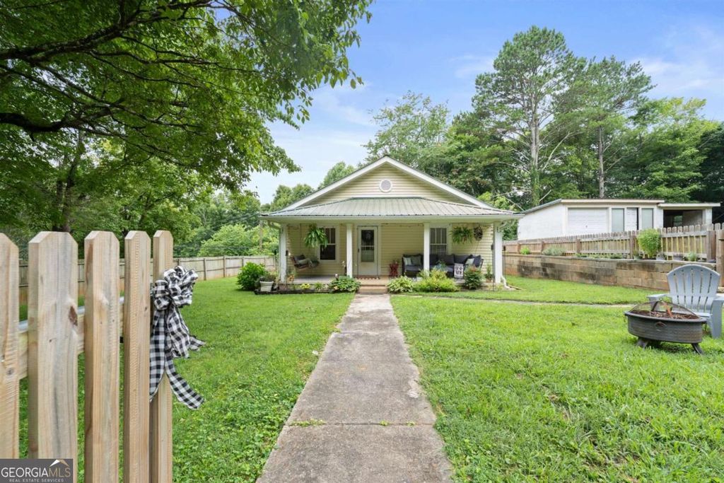 Photo of 94 Brendanna Lane, Jasper, GA 30143 (MLS # 10806039)