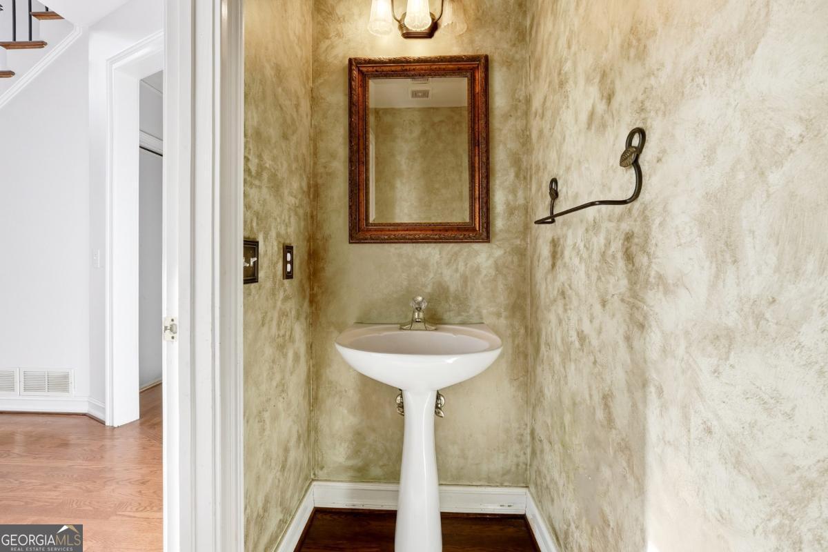 Hamptons Grant - Residential
