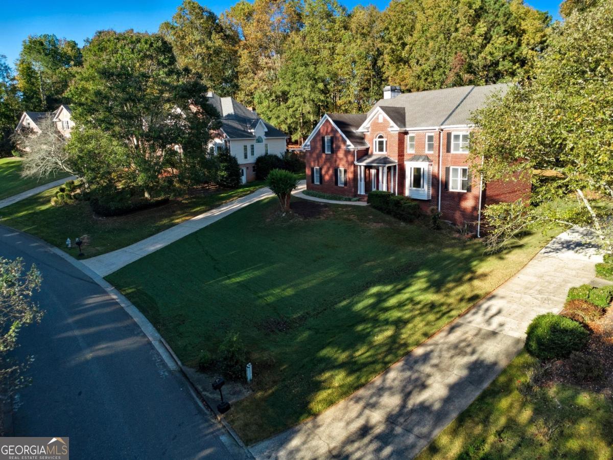 Hamptons Grant - Residential