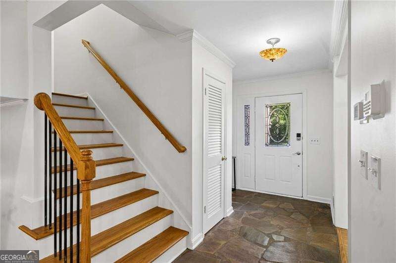 2753 Henderson CT