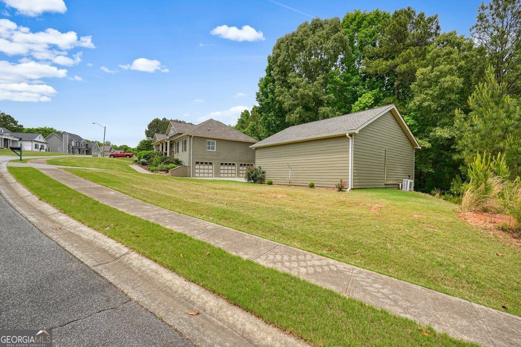 136 Sweetwater Creek TRL