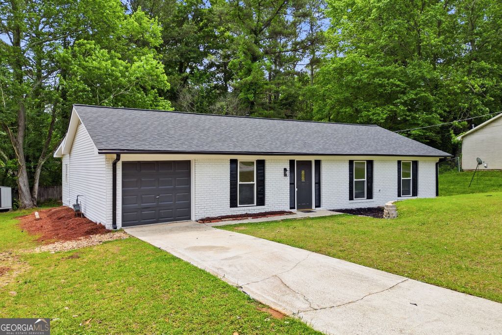 Photo of 1808 Singer Way, Lithonia, GA 30058 (MLS # 10760649)