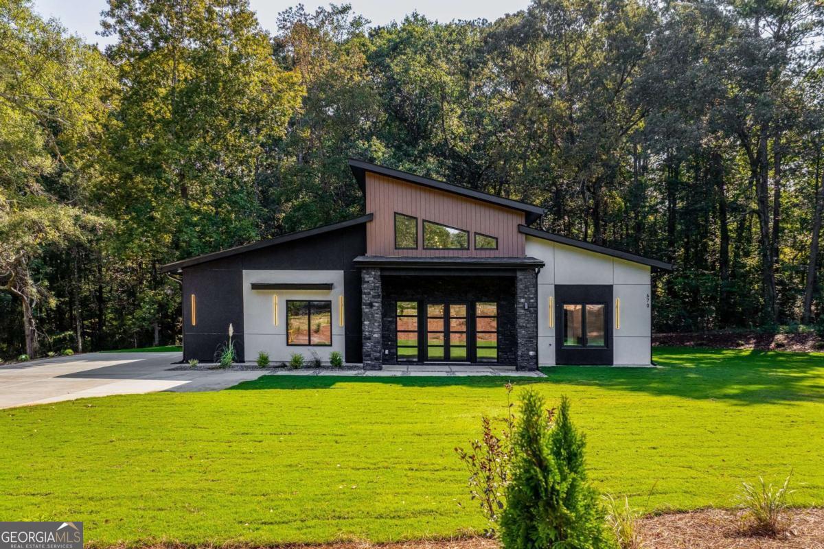 670 Loganville HWY
