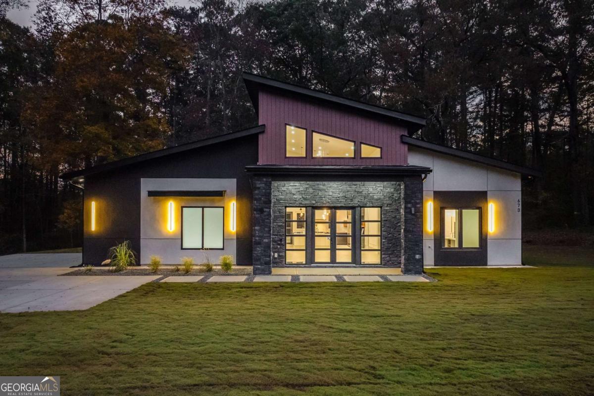670 Loganville HWY