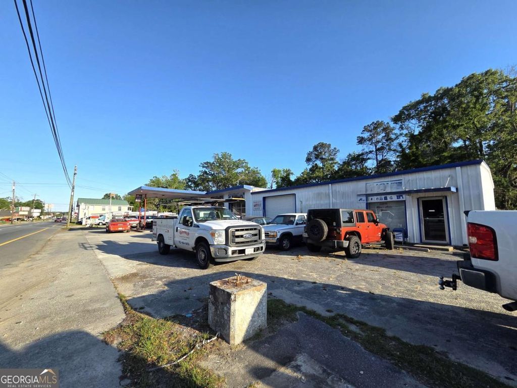 Photo of 135 E US Highway 80, Pooler, GA 31322 (MLS # 10735981)