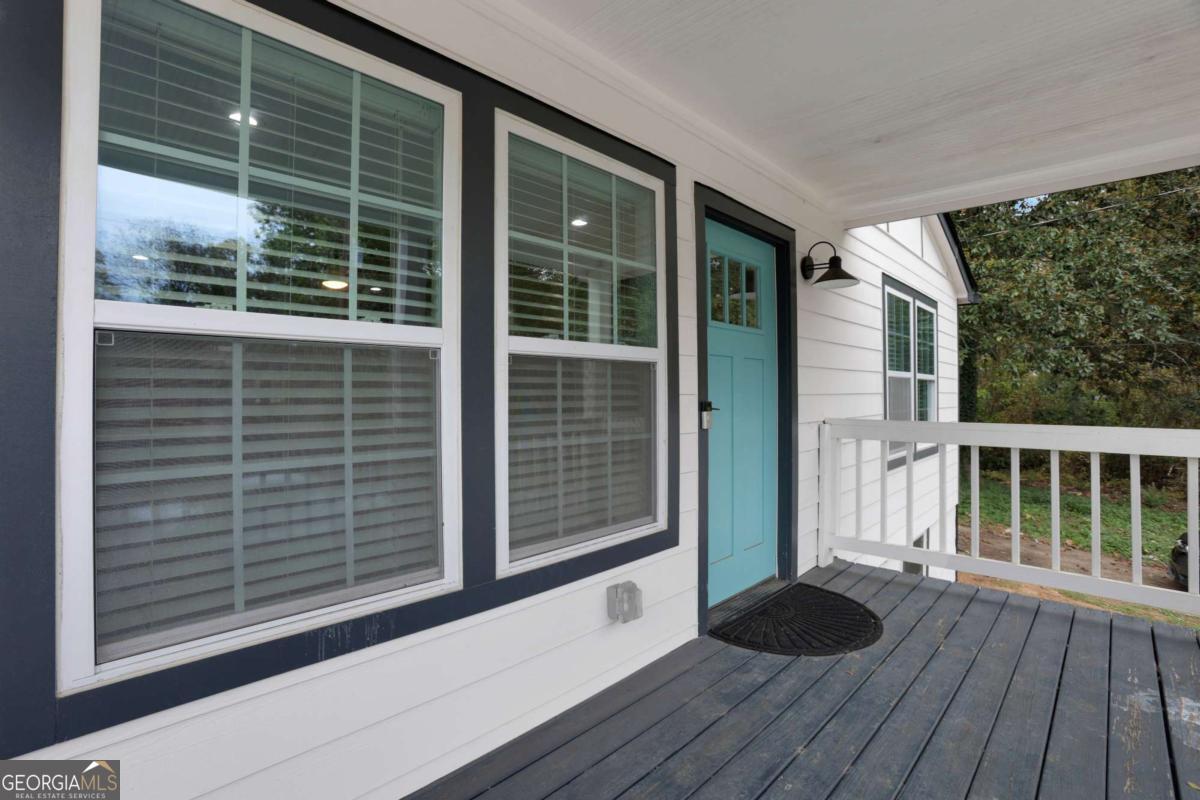 235 Holly RD NW