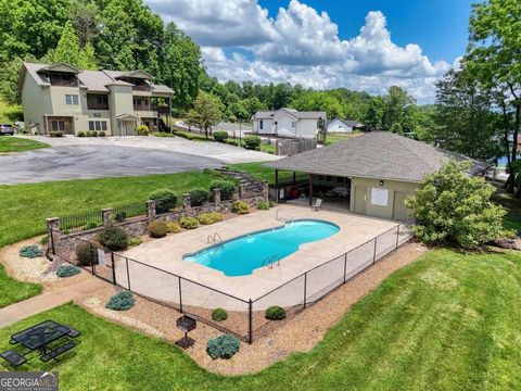 A home in Hiawassee