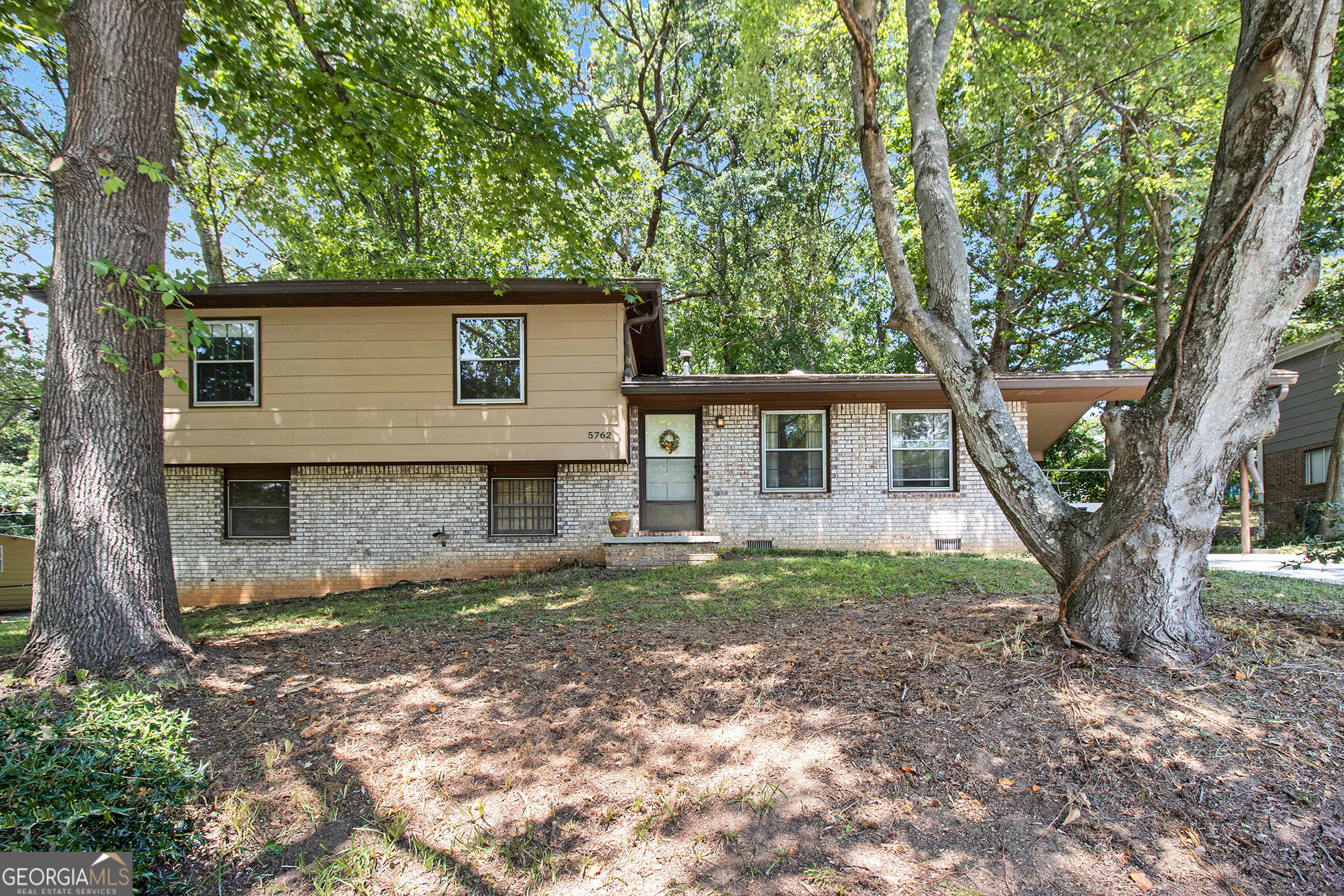 5762 Northspring DR