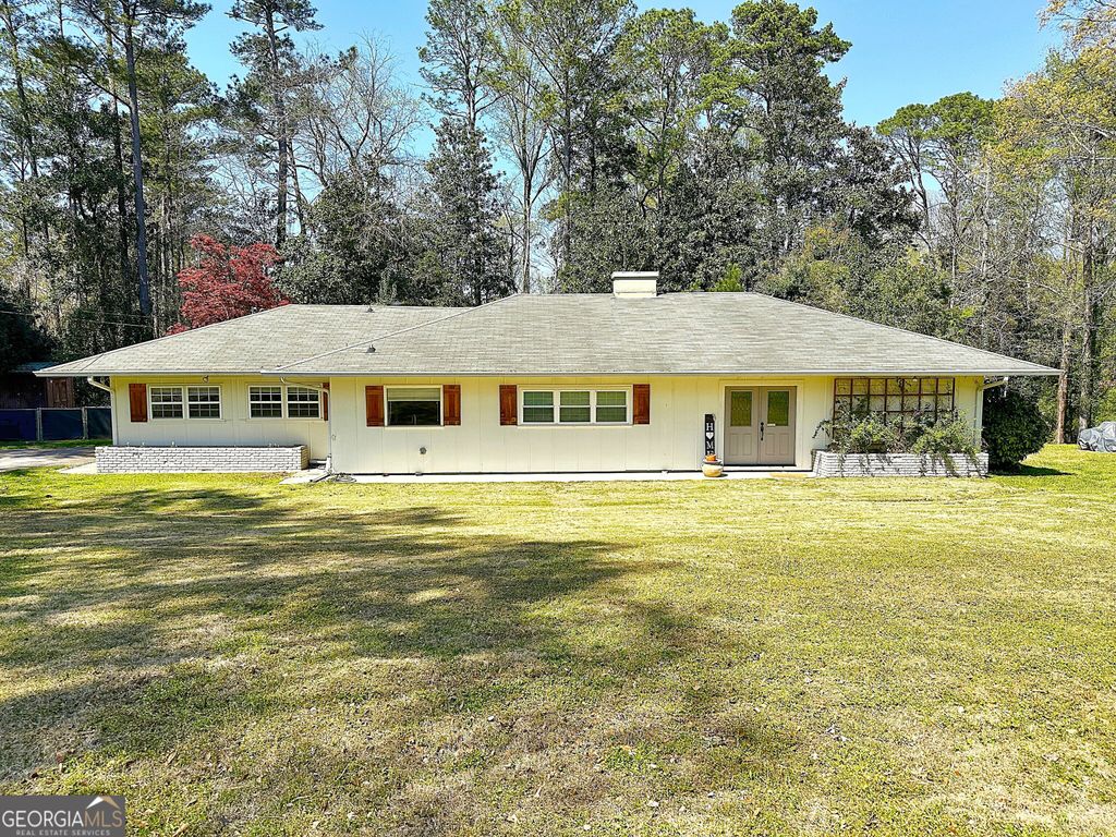Photo of 450 Gordon Circle, Lagrange, GA 30240 (MLS # 10715608)
