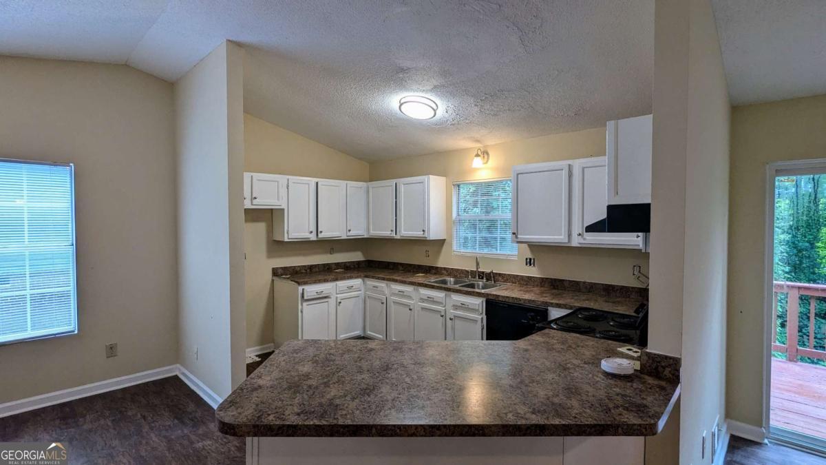 3646 Salem DR