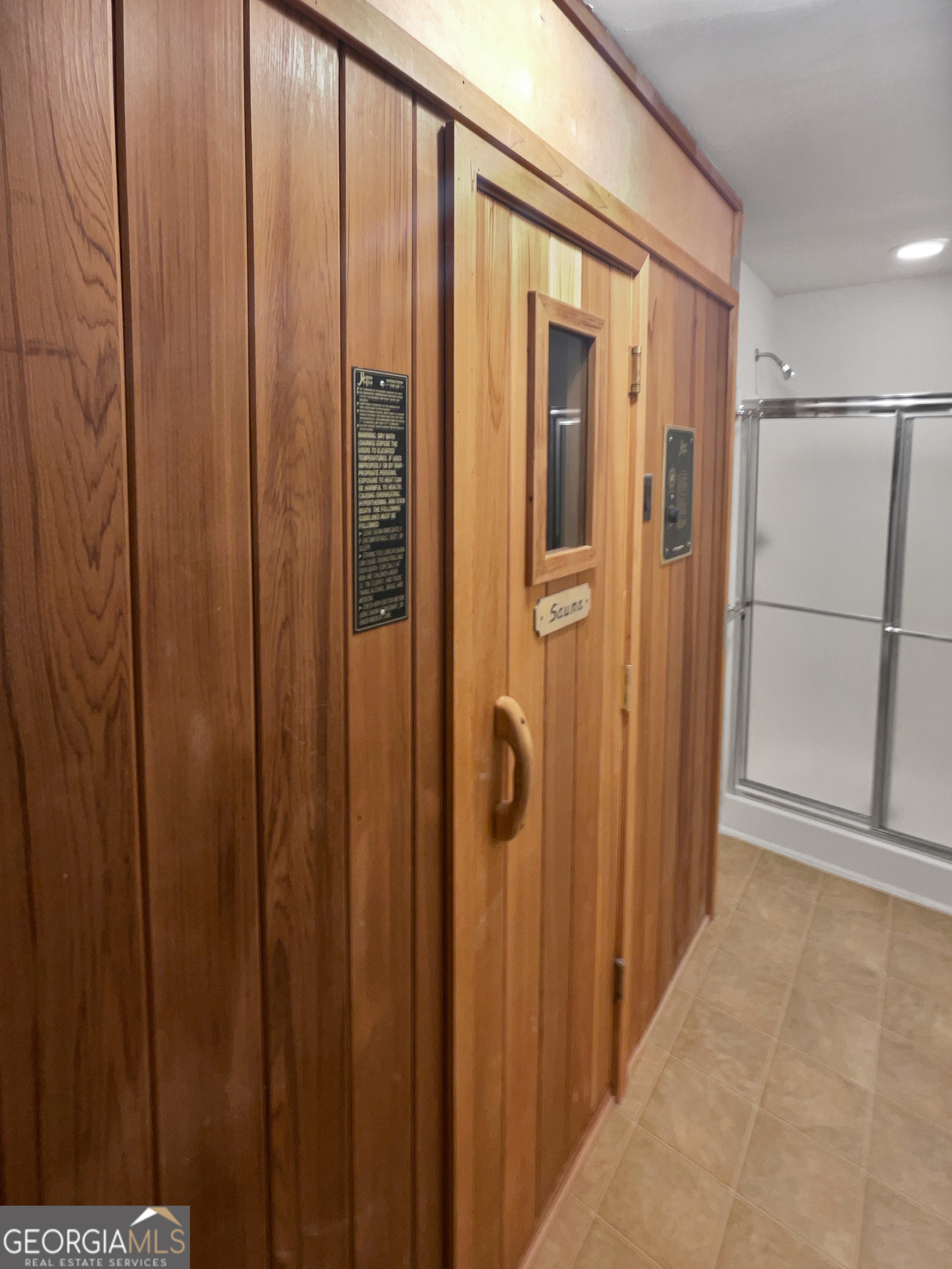 HIGHLAND RIDGE U-1 - Residential