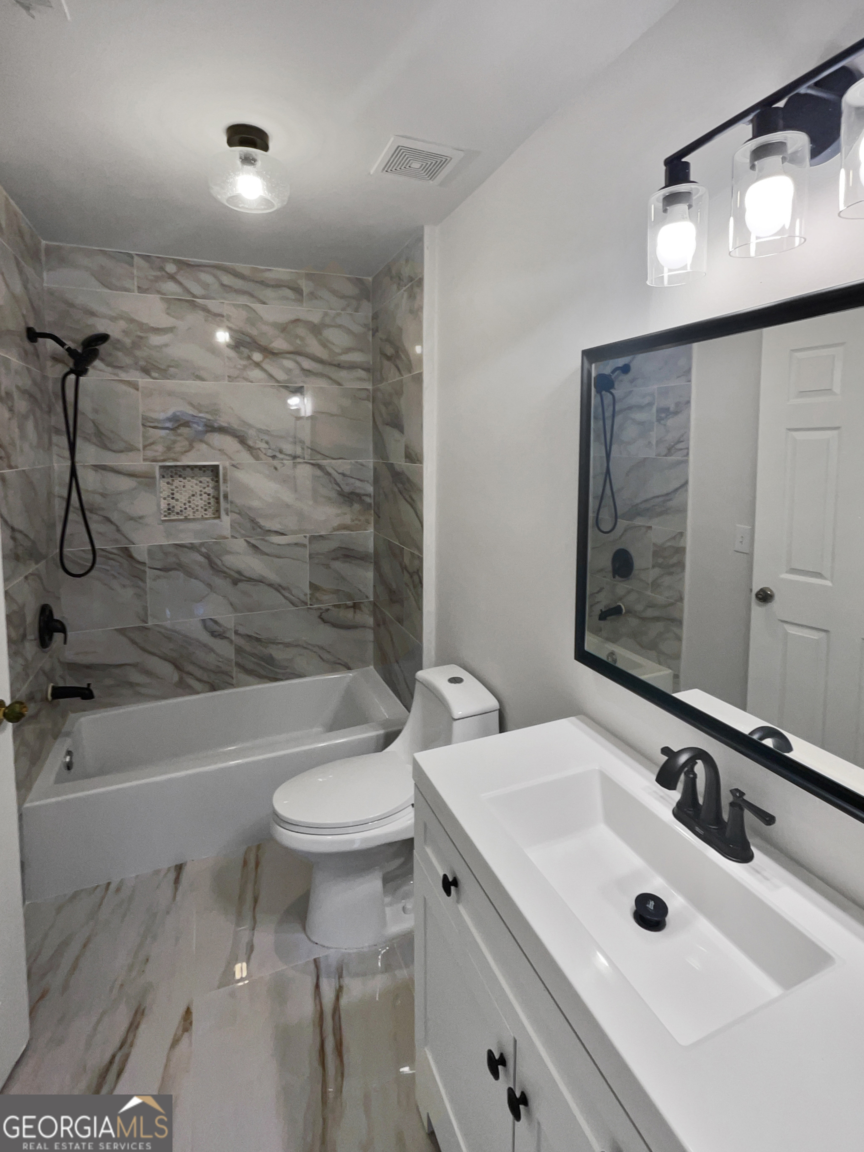 HIGHLAND RIDGE U-1 - Residential