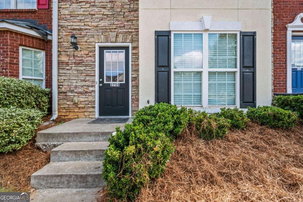 Photo of 2754 Valley Green Drive, Gainesville, GA 30504 (MLS # 10701941)