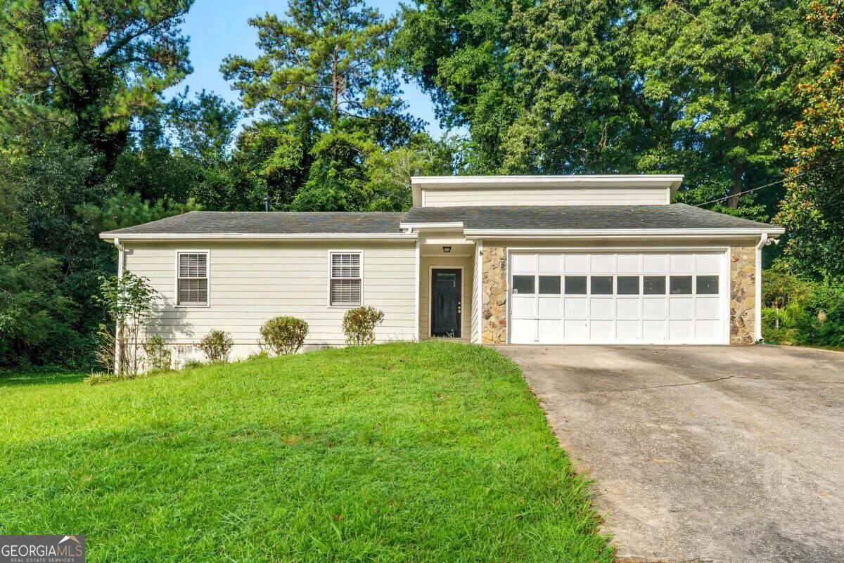 654 Village Creek Drive SW, Lilburn, GA, 30047