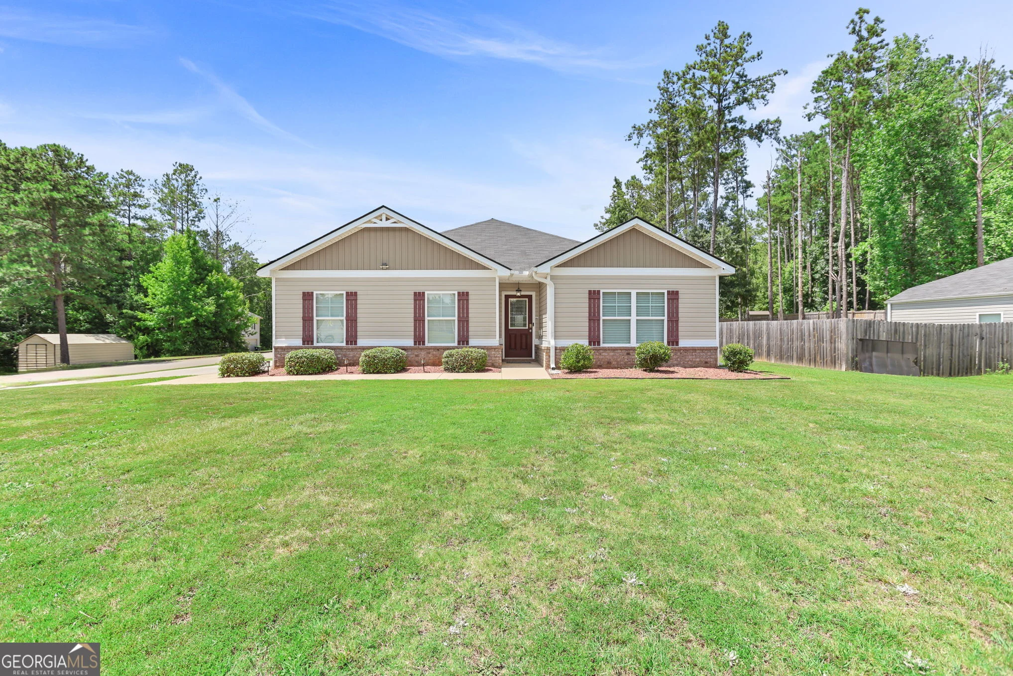 141 N Meadows Ridge Drive, Grantville, GA, 30220