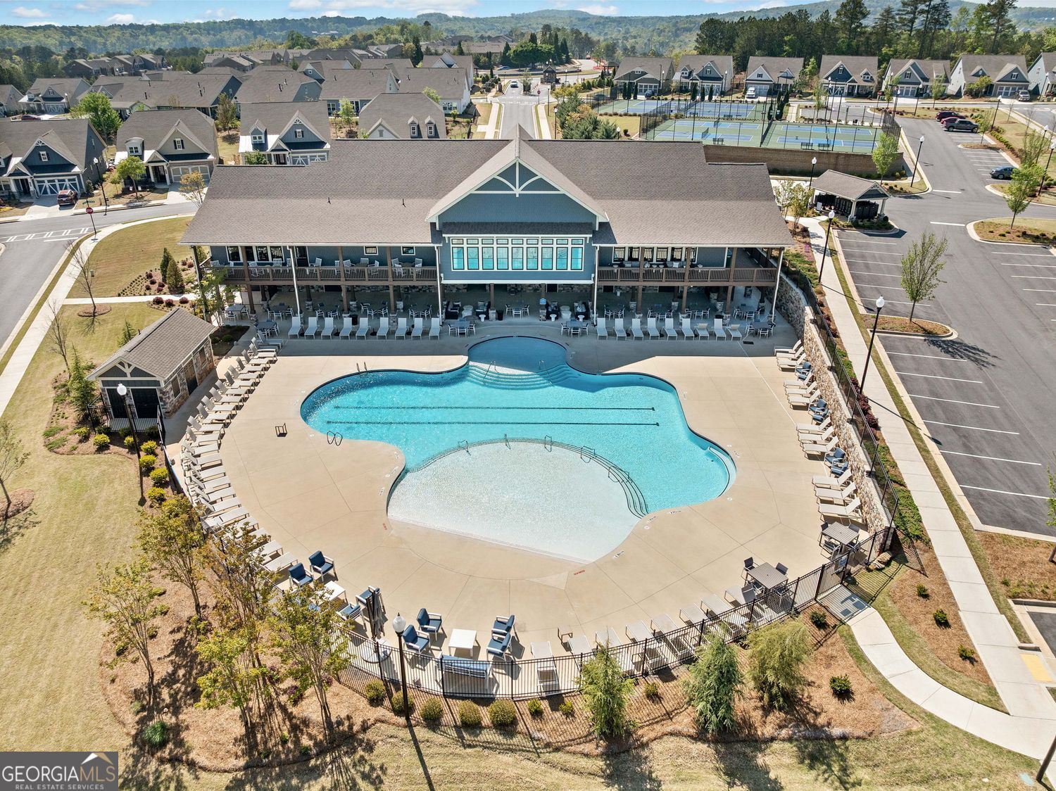 324 Hickory Bluffs PKWY