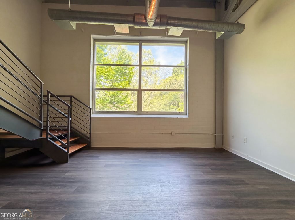 Photo of 400 Village Parkway NE #APT 142, Atlanta, GA 30306 (MLS # 10728045)