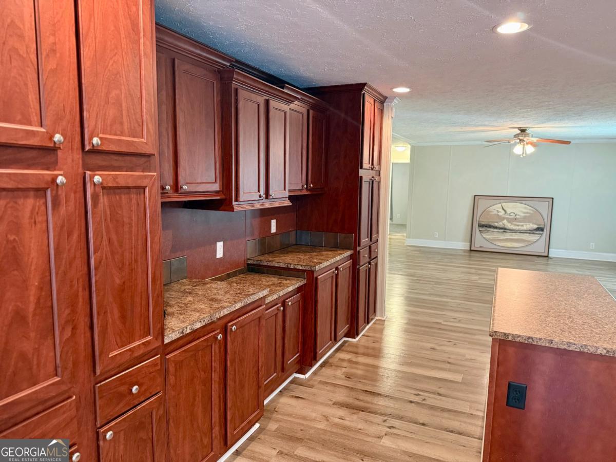 1093 Lawrence Church RD