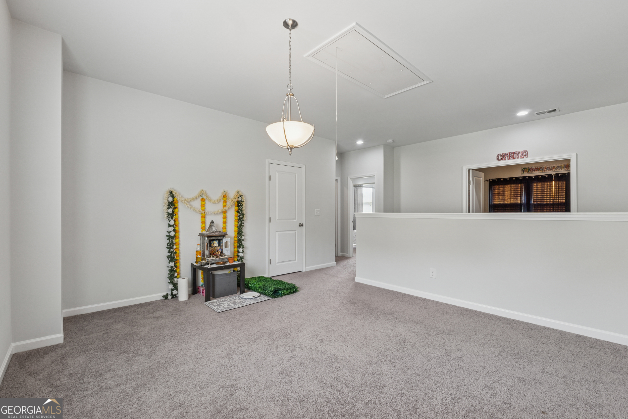 LongStreet Manor - Residential
